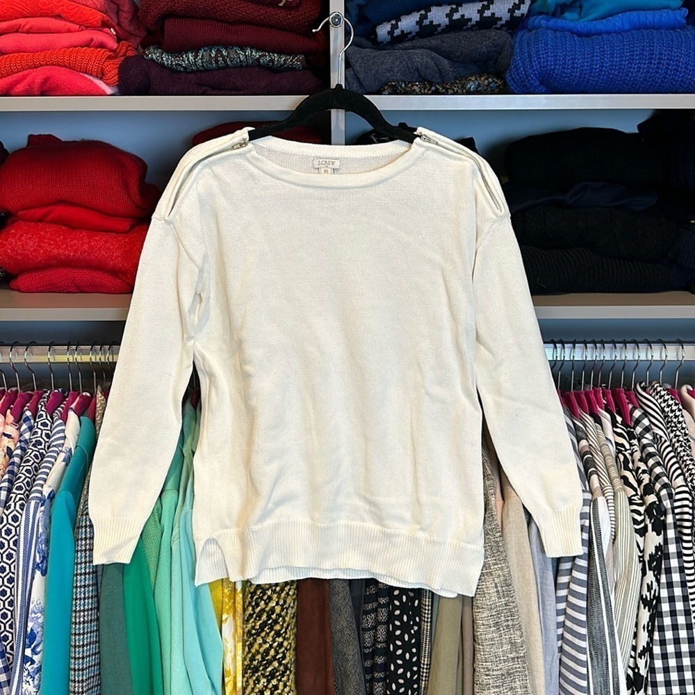 J Crew ecru long sleeve scoop neck sweater size XS